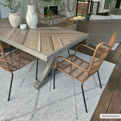 Bone and Tan Indoor/Outdoor Area Rug