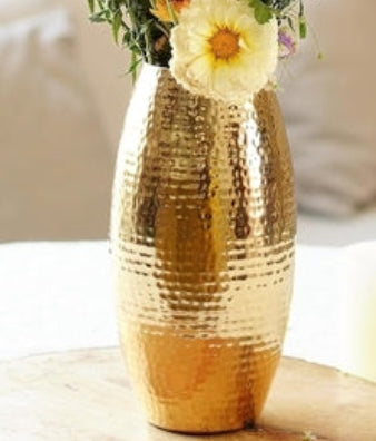 Metal Hammered Vase – Elegant Decorative Accent for Modern Interiors
